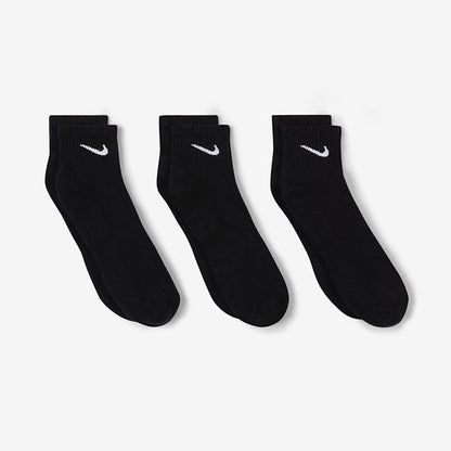 N-I-K-E ALL BLACK QUARTER SOCKS ( Pack of 3 )
